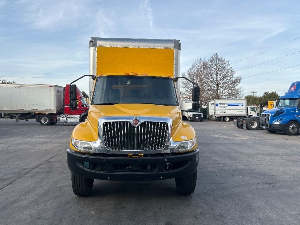 Medium Duty Box Truck-Light and Medium Duty Trucks-International-2021-MV607-Garland-TX-166,898\n\t\tmiles-$ 40,750 - Image 2