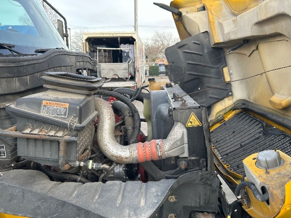 Medium Duty Box Truck-Light and Medium Duty Trucks-International-2021-MV607-Garland-TX-166,898\n\t\tmiles-$ 40,750 - Image 20