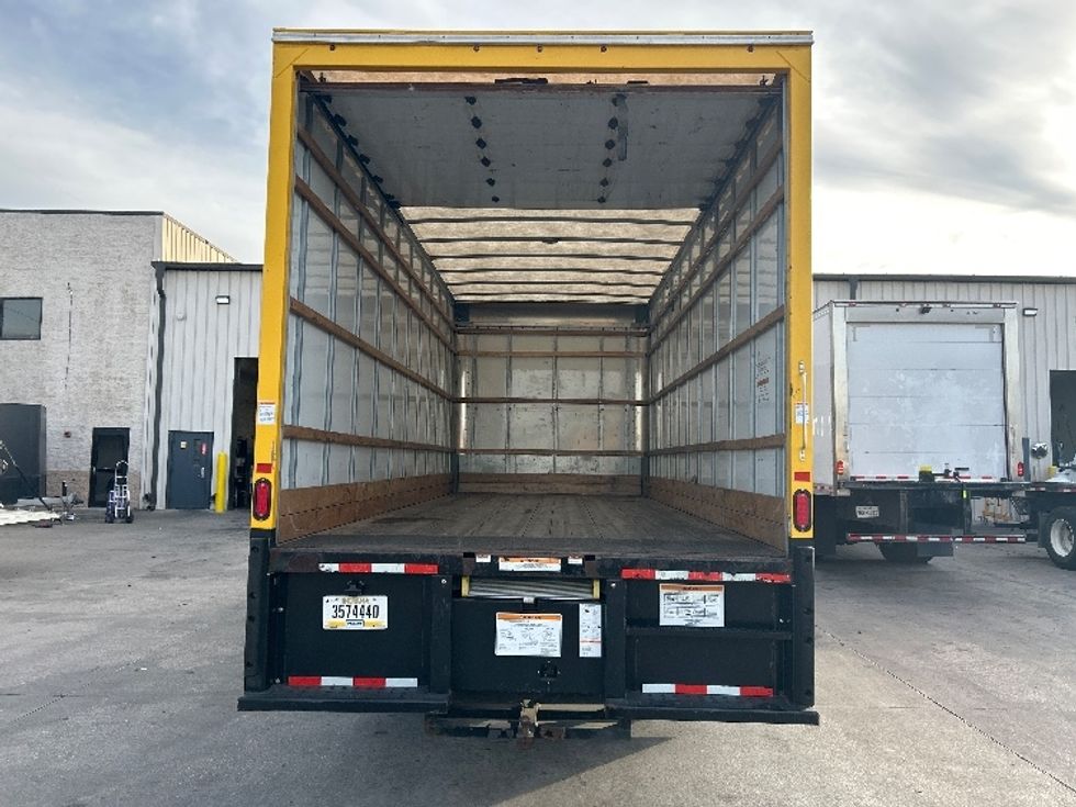 Medium Duty Box Truck-Light and Medium Duty Trucks-International-2021-MV607-Garland-TX-166,898\n\t\tmiles-$ 40,750 - Image 22
