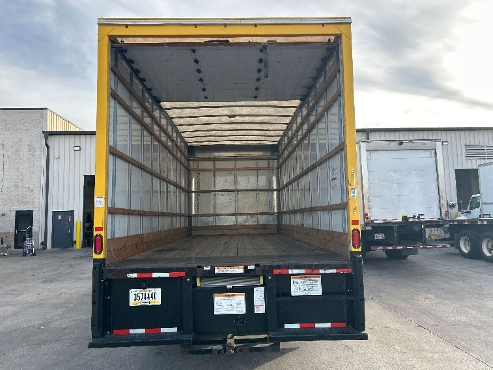 Medium Duty Box Truck-Light and Medium Duty Trucks-International-2021-MV607-Garland-TX-166,898\n\t\tmiles-$ 40,750 - Image 23