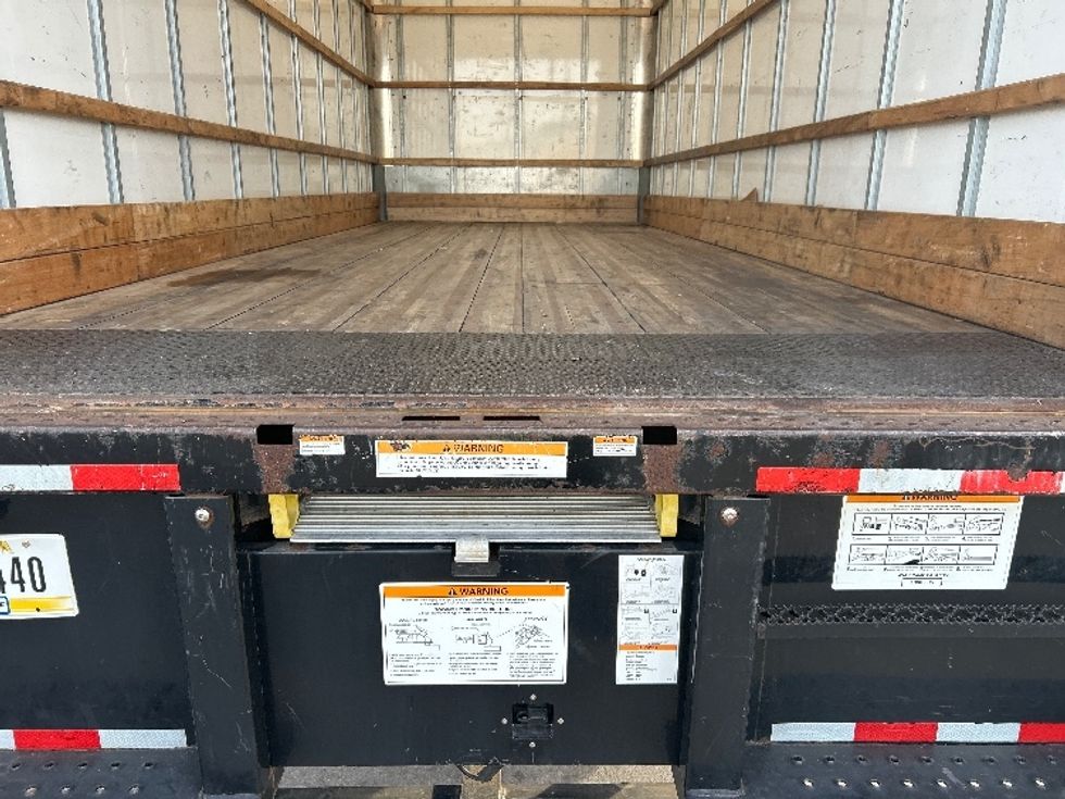 Medium Duty Box Truck-Light and Medium Duty Trucks-International-2021-MV607-Garland-TX-166,898\n\t\tmiles-$ 40,750 - Image 8