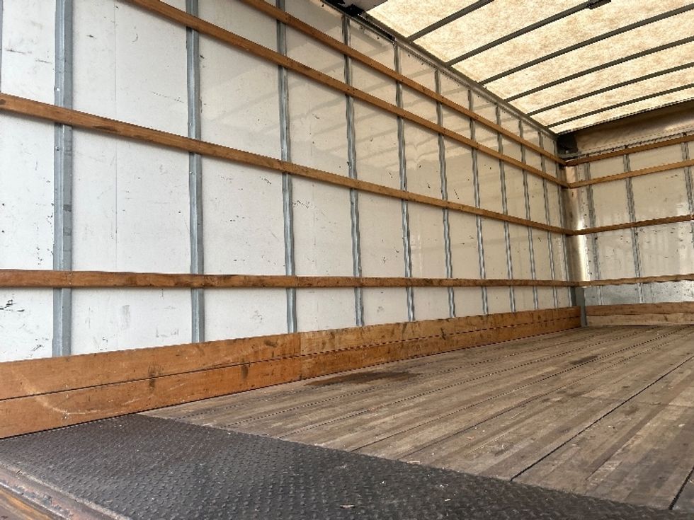 Medium Duty Box Truck-Light and Medium Duty Trucks-International-2021-MV607-Garland-TX-166,898\n\t\tmiles-$ 40,750 - Image 9