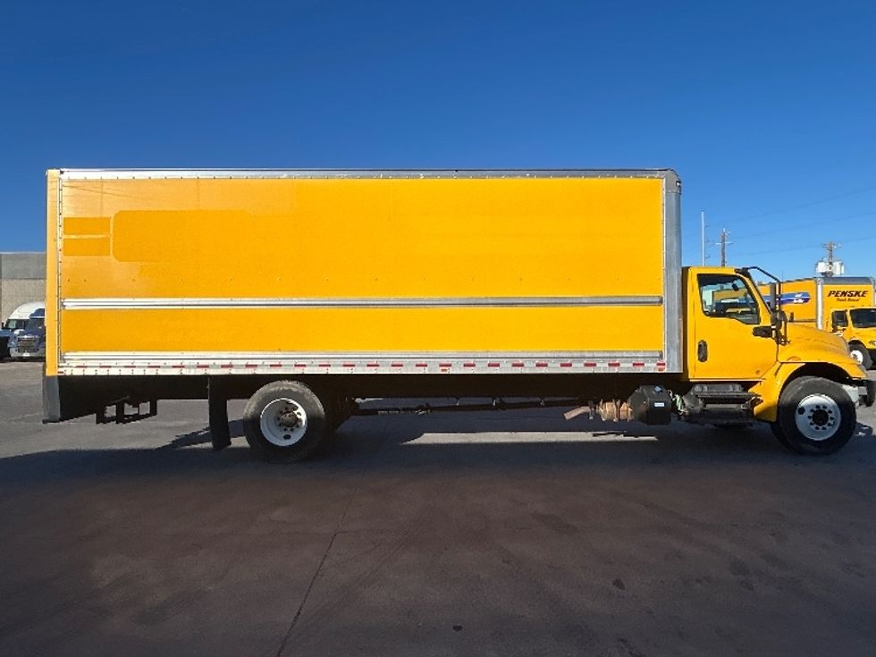 Medium Duty Box Truck-Light and Medium Duty Trucks-International-2021-MV607-Garland-TX-191,986\n\t\tmiles-$ 43,500 - Image 15