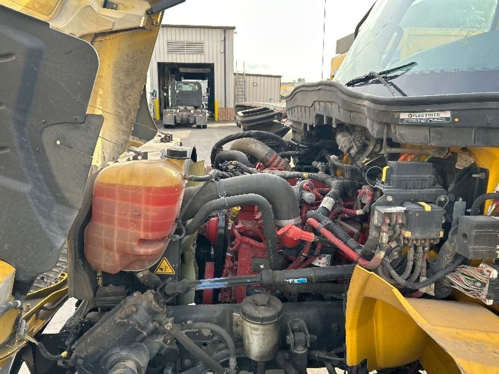 Medium Duty Box Truck-Light and Medium Duty Trucks-International-2021-MV607-Garland-TX-199,195\n\t\tmiles-$ 42,500 - Image 24