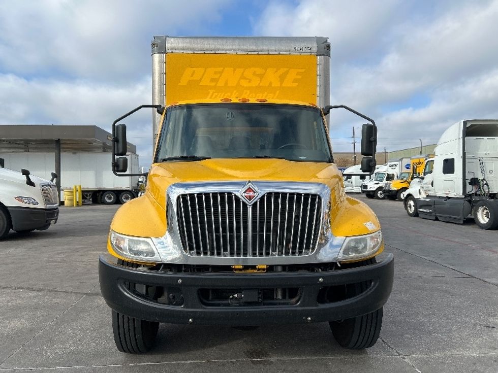 Medium Duty Box Truck-Light and Medium Duty Trucks-International-2021-MV607-Garland-TX-200,069\n\t\tmiles-$ 42,250 - Image 2