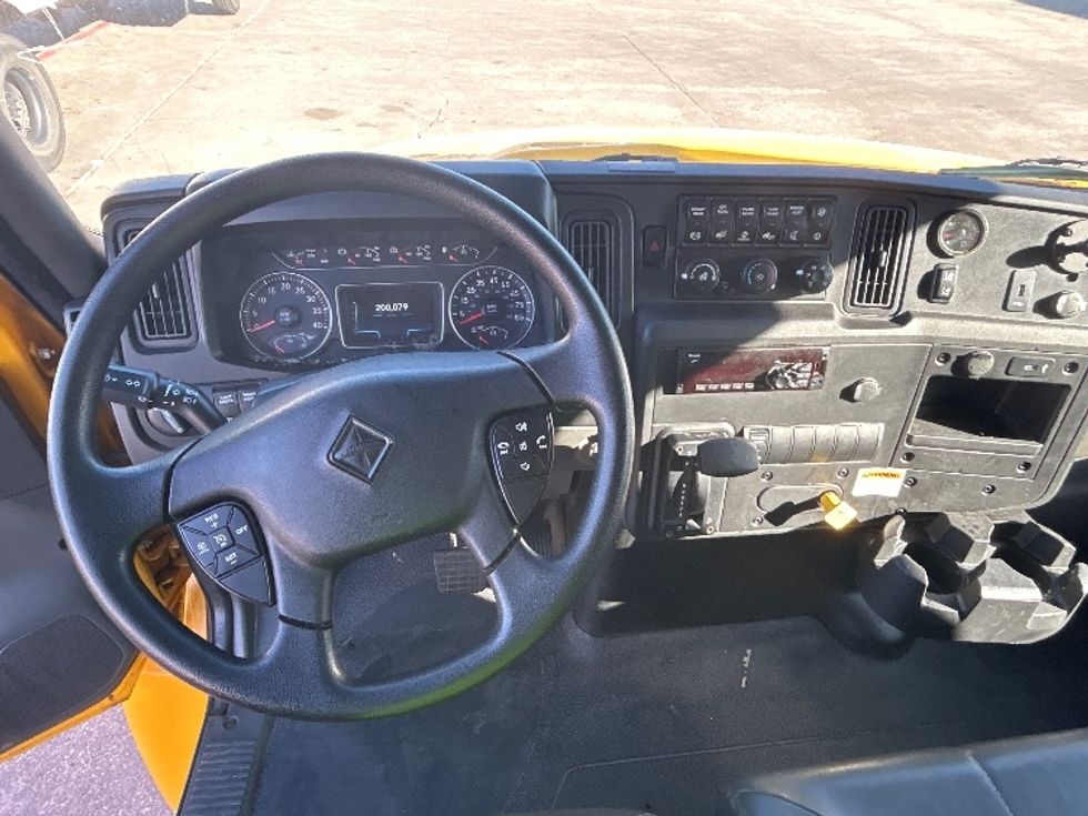 Medium Duty Box Truck-Light and Medium Duty Trucks-International-2021-MV607-Garland-TX-200,080\n\t\tmiles-$ 42,250 - Image 18