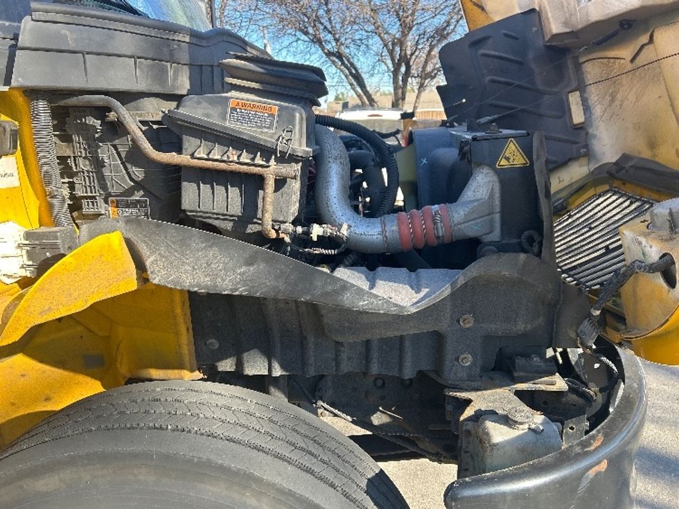 Medium Duty Box Truck-Light and Medium Duty Trucks-International-2021-MV607-Garland-TX-200,080\n\t\tmiles-$ 42,250 - Image 23