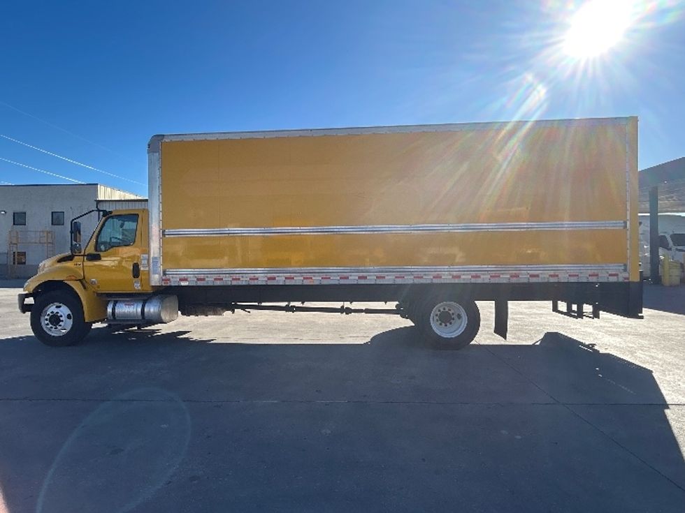 Medium Duty Box Truck-Light and Medium Duty Trucks-International-2021-MV607-Garland-TX-200,080\n\t\tmiles-$ 42,250 - Image 4