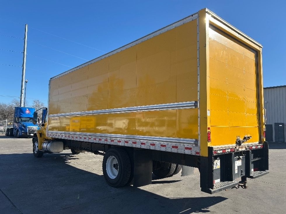 Medium Duty Box Truck-Light and Medium Duty Trucks-International-2021-MV607-Garland-TX-200,080\n\t\tmiles-$ 42,250 - Image 6