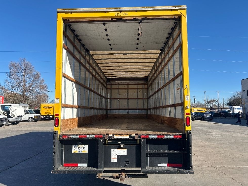 Medium Duty Box Truck-Light and Medium Duty Trucks-International-2021-MV607-Garland-TX-200,080\n\t\tmiles-$ 42,250 - Image 8