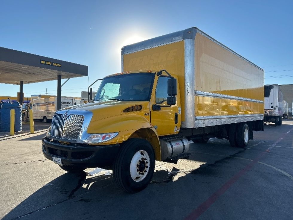 Medium Duty Box Truck-Light and Medium Duty Trucks-International-2021-MV607-Garland-TX-211,889\n\t\tmiles-$ 37,000 - Image 3