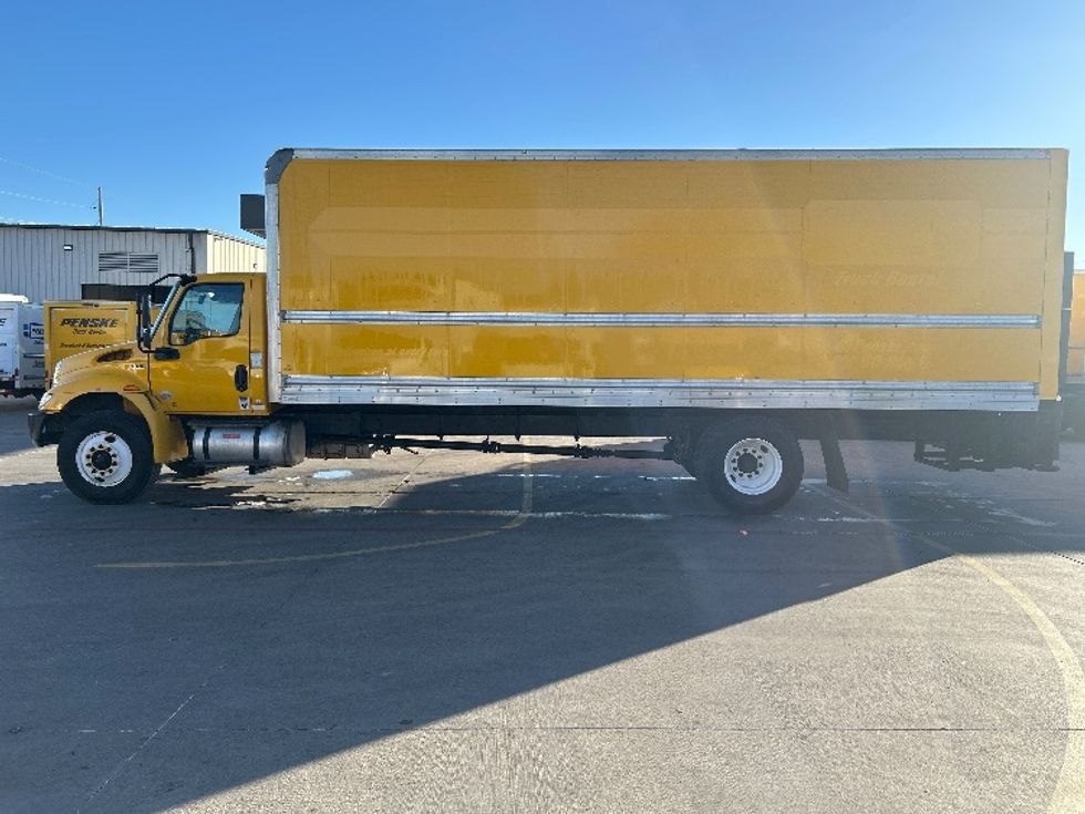 Medium Duty Box Truck-Light and Medium Duty Trucks-International-2021-MV607-Garland-TX-211,889\n\t\tmiles-$ 37,000 - Image 4