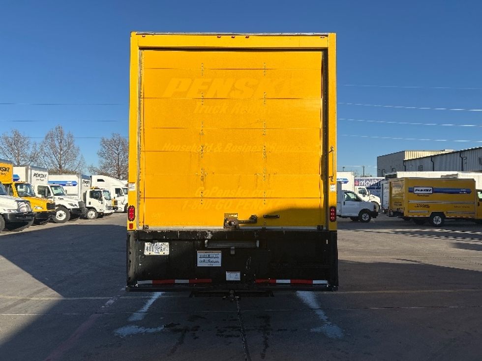 Medium Duty Box Truck-Light and Medium Duty Trucks-International-2021-MV607-Garland-TX-211,889\n\t\tmiles-$ 37,000 - Image 7