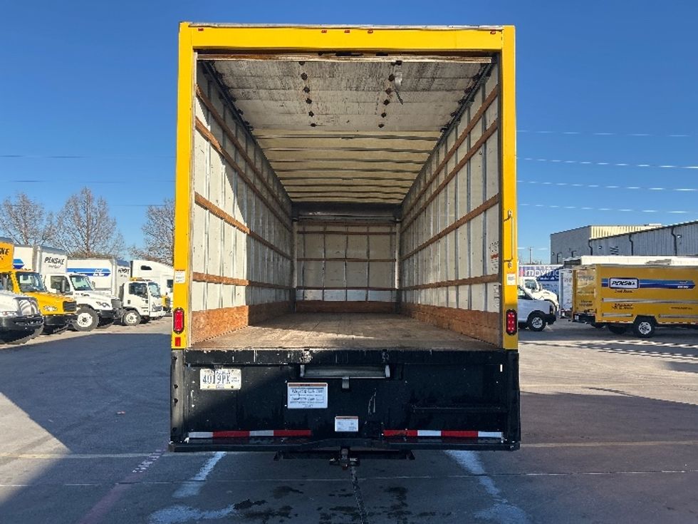 Medium Duty Box Truck-Light and Medium Duty Trucks-International-2021-MV607-Garland-TX-211,889\n\t\tmiles-$ 37,000 - Image 8