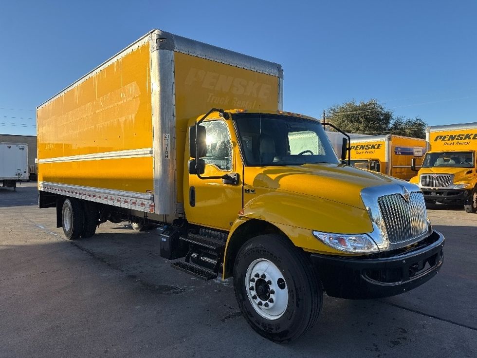 Medium Duty Box Truck-Light and Medium Duty Trucks-International-2021-MV607-Garland-TX-216,622\n\t\tmiles-$ 39,750 - Image 1