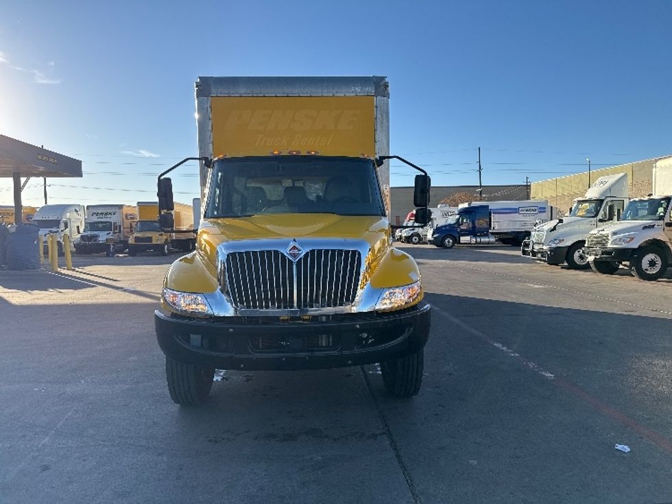 Medium Duty Box Truck-Light and Medium Duty Trucks-International-2021-MV607-Garland-TX-216,622\n\t\tmiles-$ 39,750 - Image 2