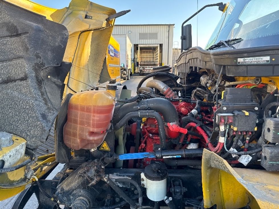 Medium Duty Box Truck-Light and Medium Duty Trucks-International-2021-MV607-Garland-TX-216,622\n\t\tmiles-$ 39,750 - Image 24