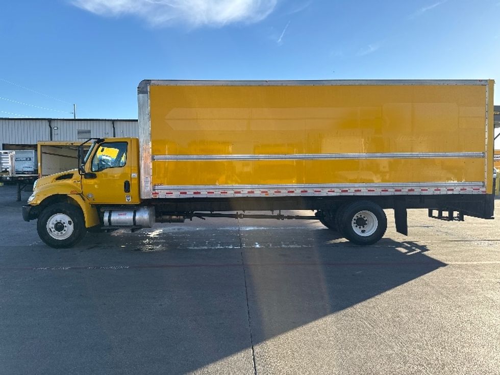 Medium Duty Box Truck-Light and Medium Duty Trucks-International-2021-MV607-Garland-TX-216,622\n\t\tmiles-$ 39,750 - Image 4
