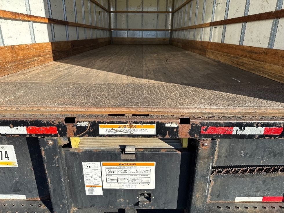 Medium Duty Box Truck-Light and Medium Duty Trucks-International-2021-MV607-Garland-TX-218,175\n\t\tmiles-$ 39,750 - Image 10