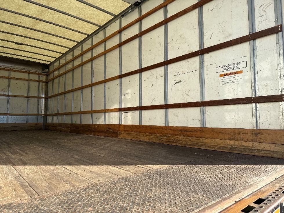 Medium Duty Box Truck-Light and Medium Duty Trucks-International-2021-MV607-Garland-TX-218,175\n\t\tmiles-$ 39,750 - Image 12