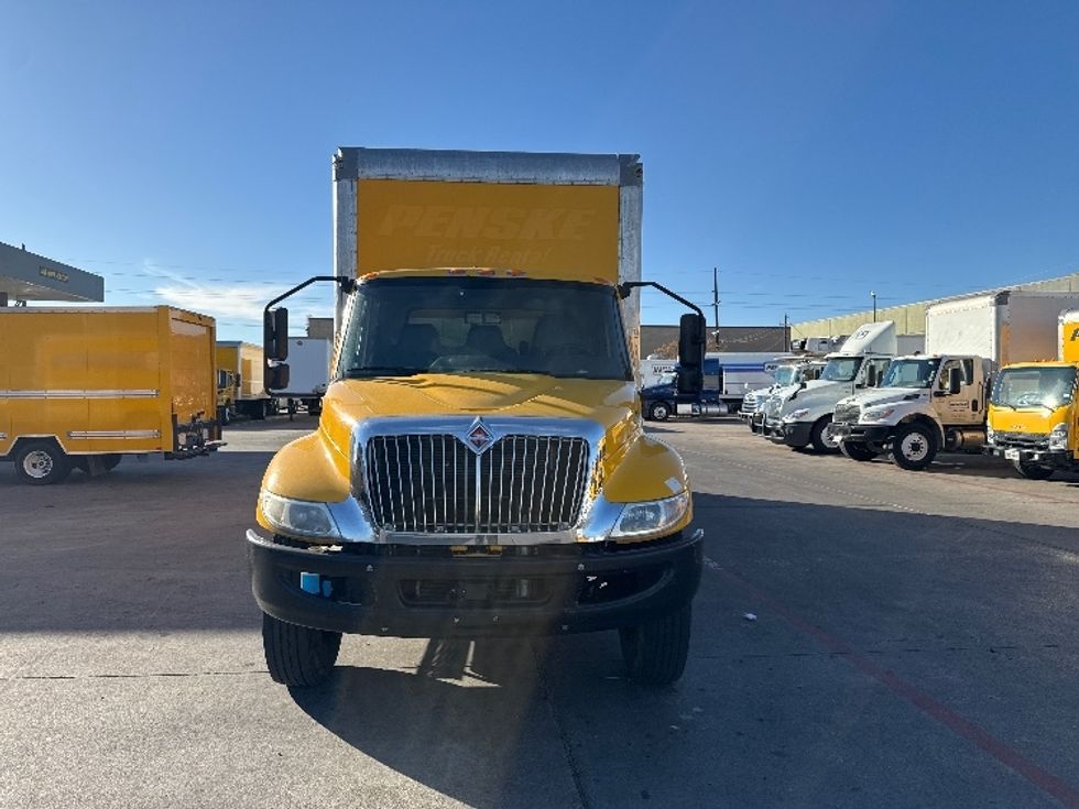 Medium Duty Box Truck-Light and Medium Duty Trucks-International-2021-MV607-Garland-TX-218,175\n\t\tmiles-$ 39,750 - Image 2