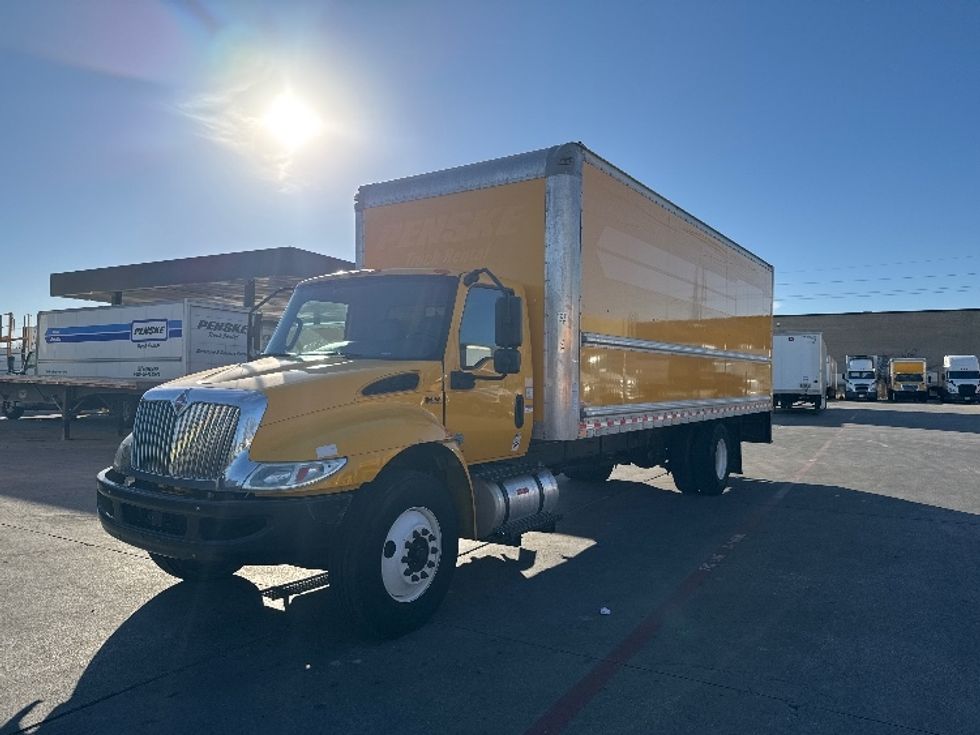 Medium Duty Box Truck-Light and Medium Duty Trucks-International-2021-MV607-Garland-TX-218,175\n\t\tmiles-$ 39,750 - Image 3