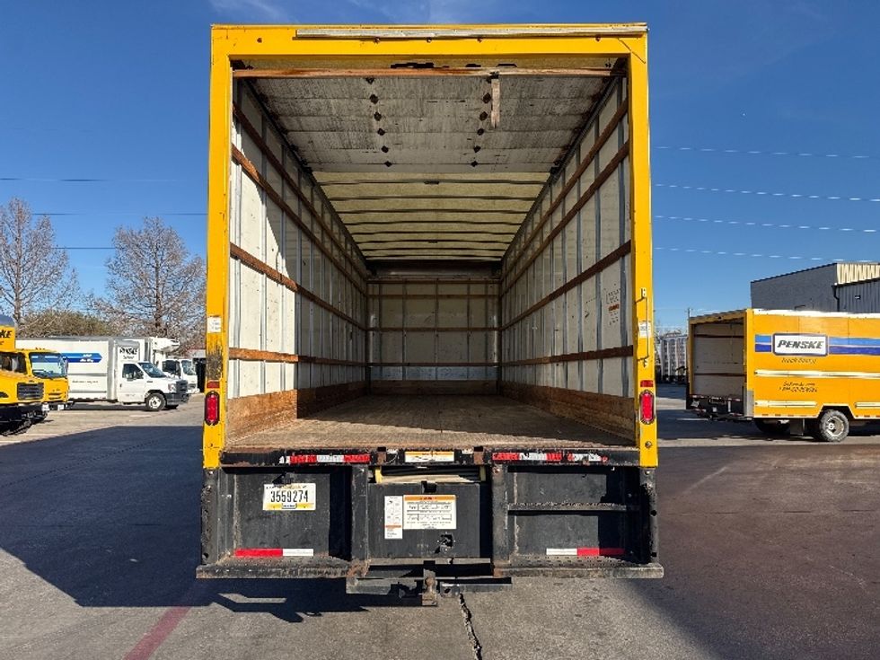Medium Duty Box Truck-Light and Medium Duty Trucks-International-2021-MV607-Garland-TX-218,175\n\t\tmiles-$ 39,750 - Image 8