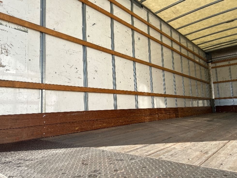 Medium Duty Box Truck-Light and Medium Duty Trucks-International-2021-MV607-Garland-TX-233,471\n\t\tmiles-$ 37,500 - Image 11