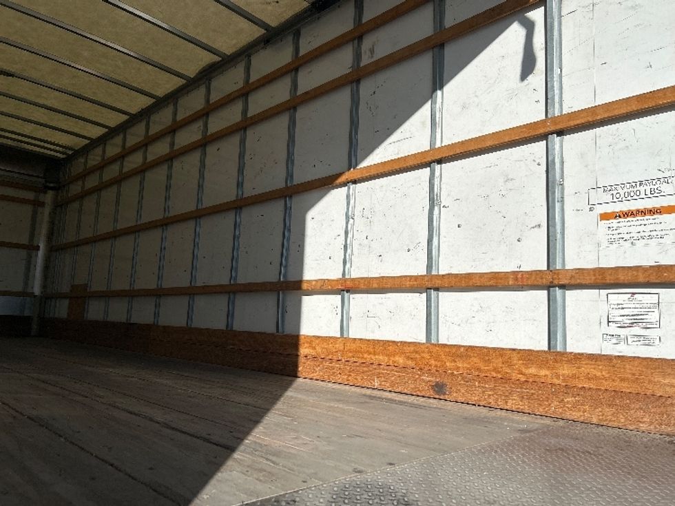 Medium Duty Box Truck-Light and Medium Duty Trucks-International-2021-MV607-Garland-TX-233,471\n\t\tmiles-$ 37,500 - Image 12
