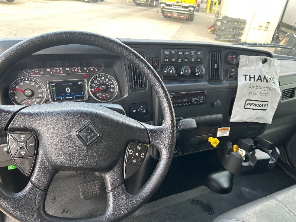 Medium Duty Box Truck-Light and Medium Duty Trucks-International-2021-MV607-Garland-TX-240,354\n\t\tmiles-$ 34,750 - Image 18
