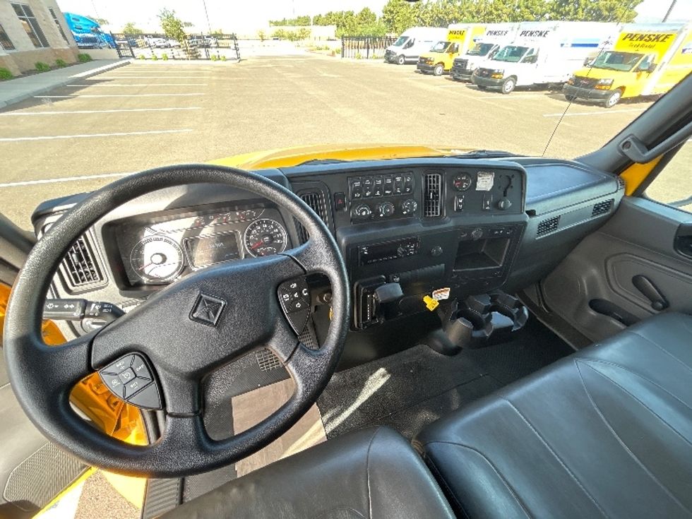 Medium Duty Box Truck-Light and Medium Duty Trucks-International-2021-MV607-Goodyear-AZ-233,331\n\t\tmiles-$ 37,500 - Image 17