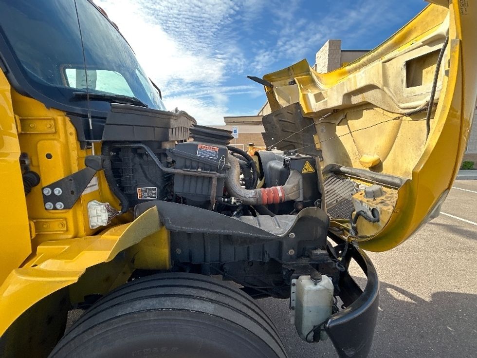 Medium Duty Box Truck-Light and Medium Duty Trucks-International-2021-MV607-Goodyear-AZ-233,331\n\t\tmiles-$ 37,500 - Image 22