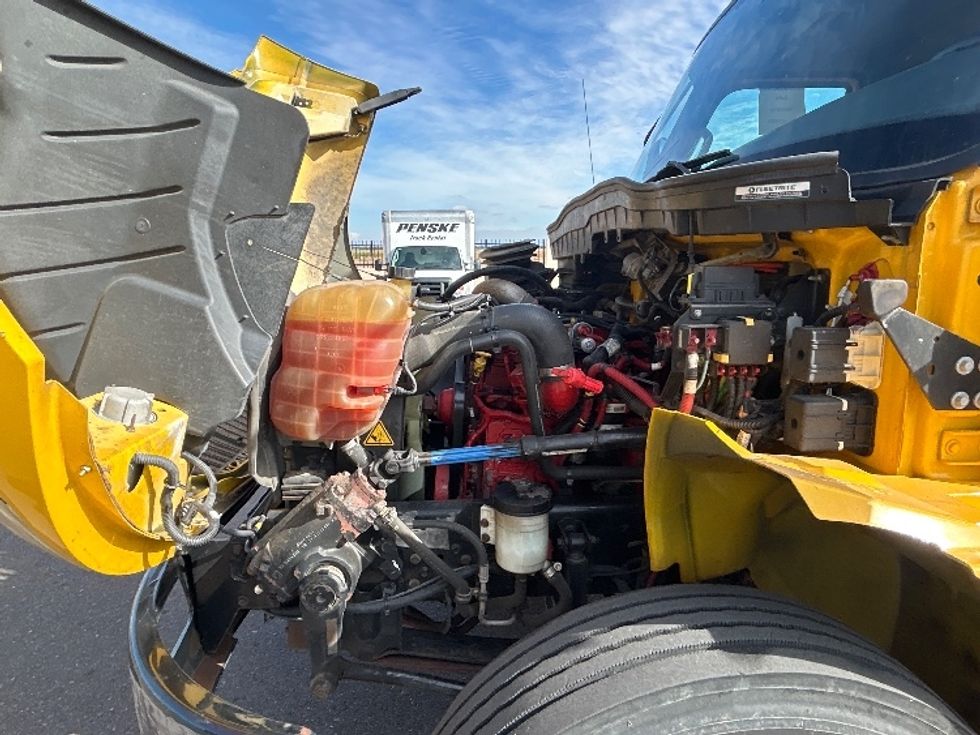 Medium Duty Box Truck-Light and Medium Duty Trucks-International-2021-MV607-Goodyear-AZ-233,331\n\t\tmiles-$ 37,500 - Image 23