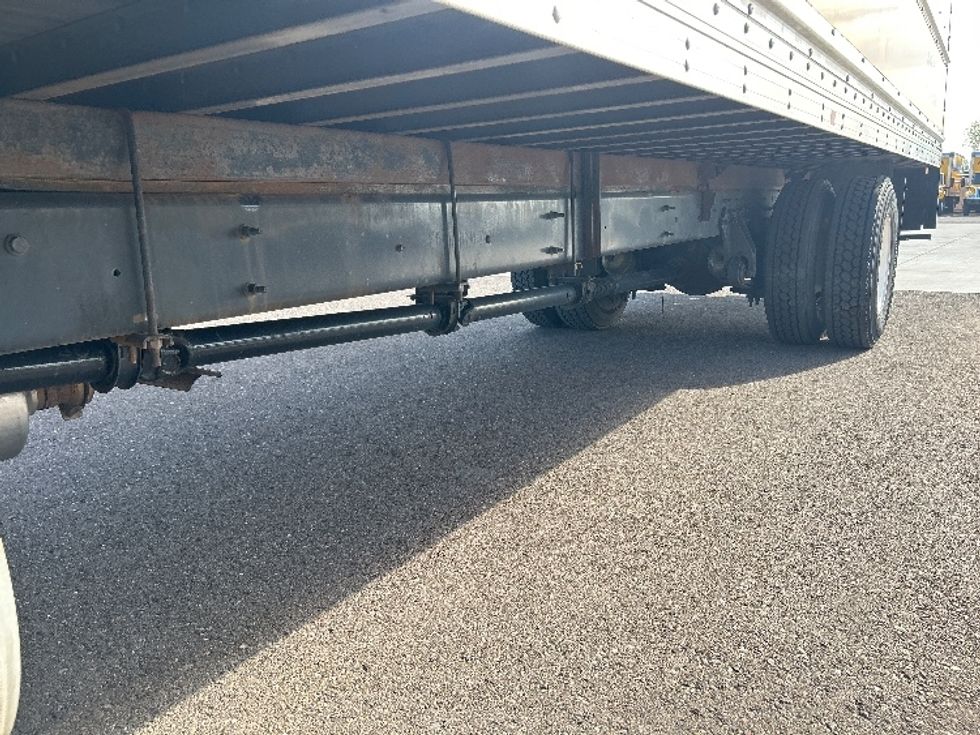 Medium Duty Box Truck-Light and Medium Duty Trucks-International-2021-MV607-Goodyear-AZ-233,331\n\t\tmiles-$ 37,500 - Image 5