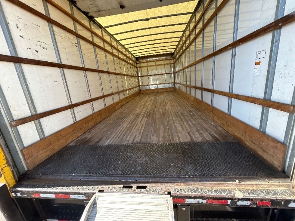 Medium Duty Box Truck-Light and Medium Duty Trucks-International-2021-MV607-Goodyear-AZ-250,340\n\t\tmiles-$ 33,000 - Image 10