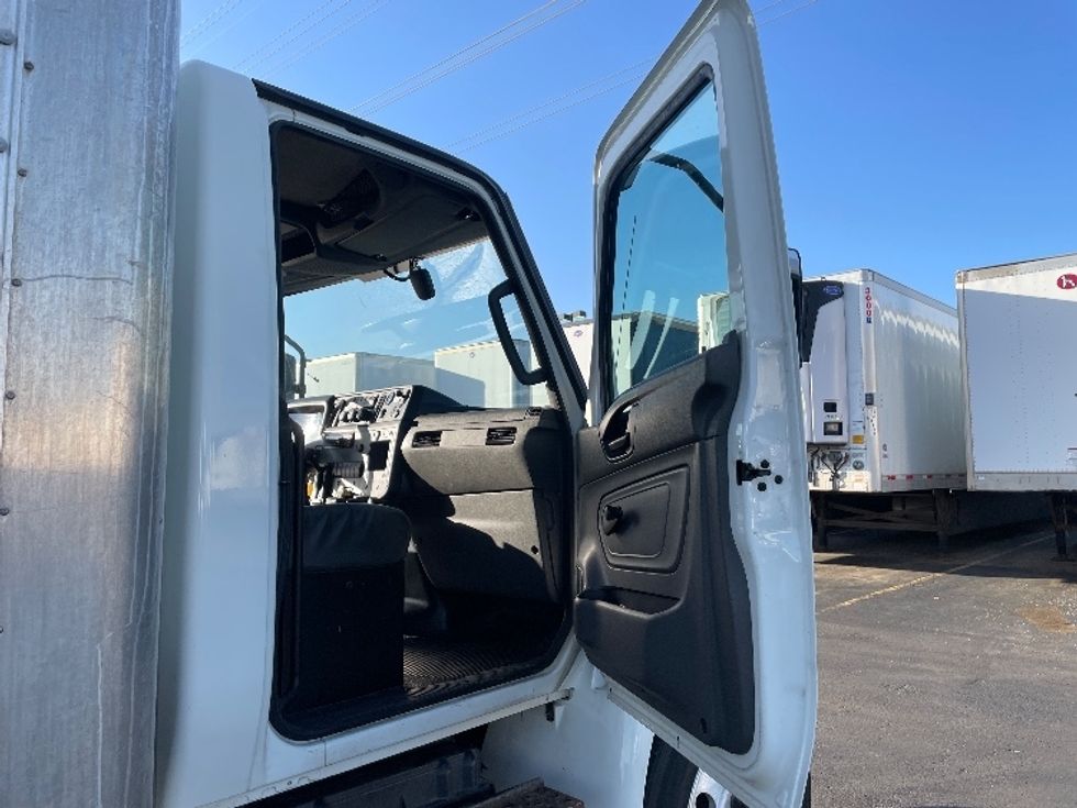 Medium Duty Box Truck-Light and Medium Duty Trucks-International-2021-MV607-Grand Junction-CO-195,704\n\t\tmiles-$ 52,250 - Image 20