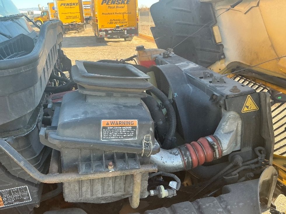 Medium Duty Box Truck-Light and Medium Duty Trucks-International-2021-MV607-Grand Junction-CO-203,406\n\t\tmiles-$ 41,750 - Image 23