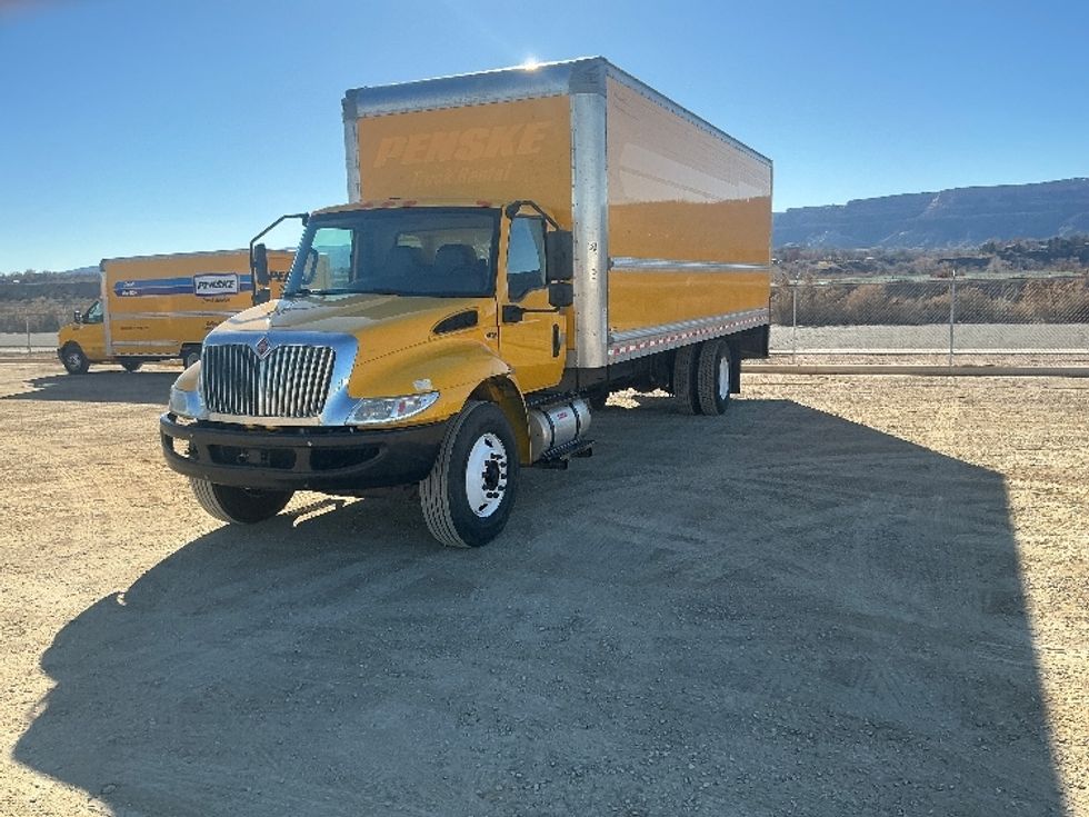 Medium Duty Box Truck-Light and Medium Duty Trucks-International-2021-MV607-Grand Junction-CO-221,892\n\t\tmiles-$ 39,000 - Image 1