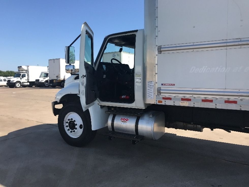 Medium Duty Box Truck-Light and Medium Duty Trucks-International-2021-MV607-Grand Prairie-TX-153,983\n\t\tmiles-$ 60,750 - Image 13