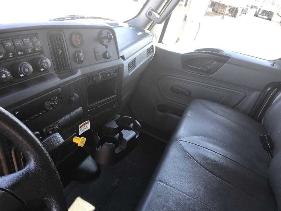 Medium Duty Box Truck-Light and Medium Duty Trucks-International-2021-MV607-Grand Prairie-TX-153,983\n\t\tmiles-$ 60,750 - Image 14