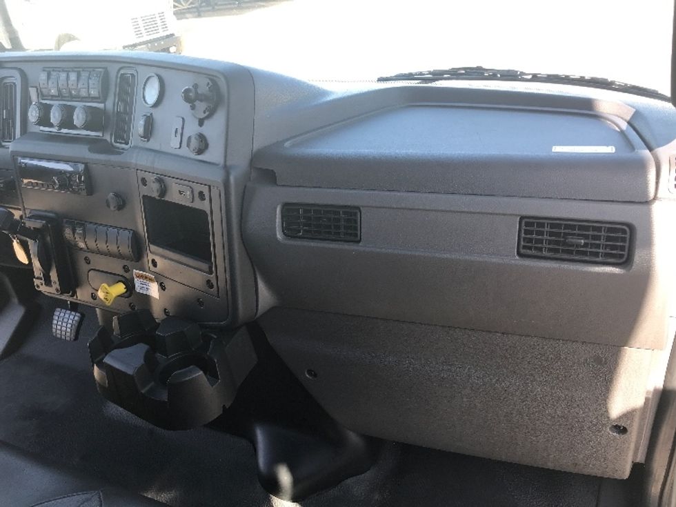 Medium Duty Box Truck-Light and Medium Duty Trucks-International-2021-MV607-Grand Prairie-TX-153,983\n\t\tmiles-$ 60,750 - Image 16