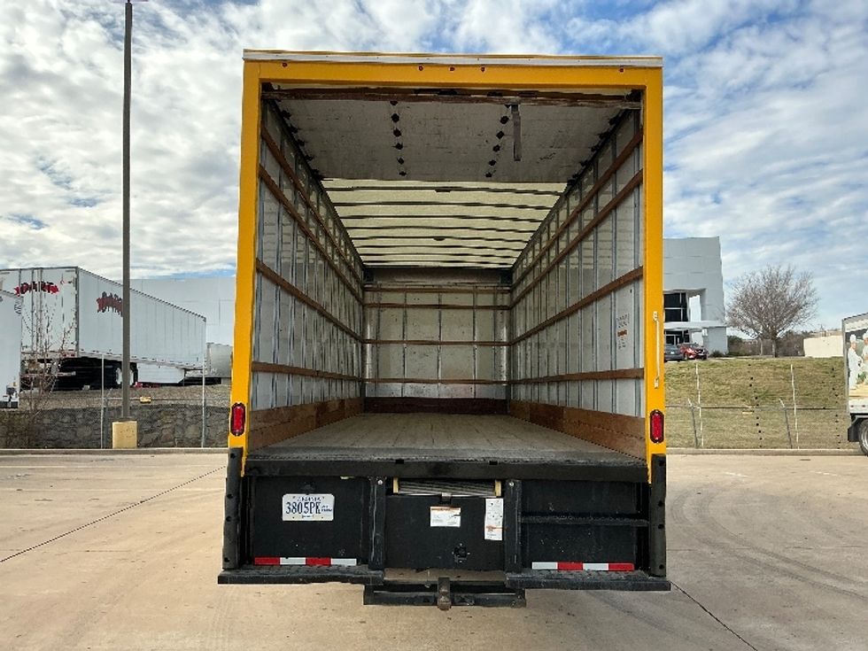 Medium Duty Box Truck-Light and Medium Duty Trucks-International-2021-MV607-Grand Prairie-TX-181,798\n\t\tmiles-$ 45,000 - Image 8