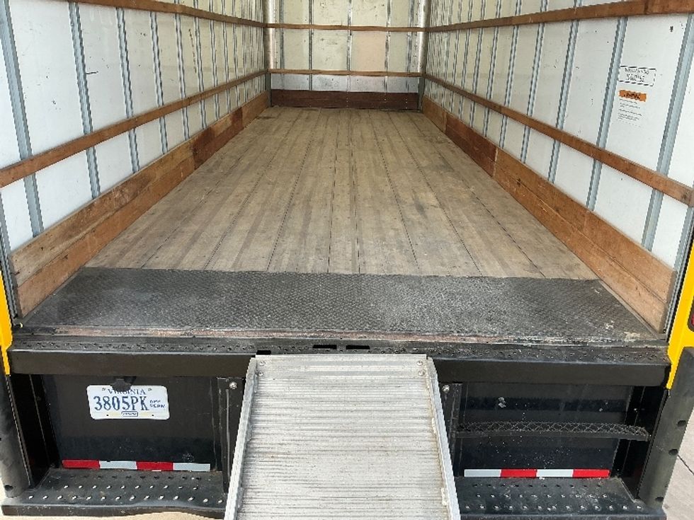 Medium Duty Box Truck-Light and Medium Duty Trucks-International-2021-MV607-Grand Prairie-TX-181,798\n\t\tmiles-$ 45,000 - Image 10