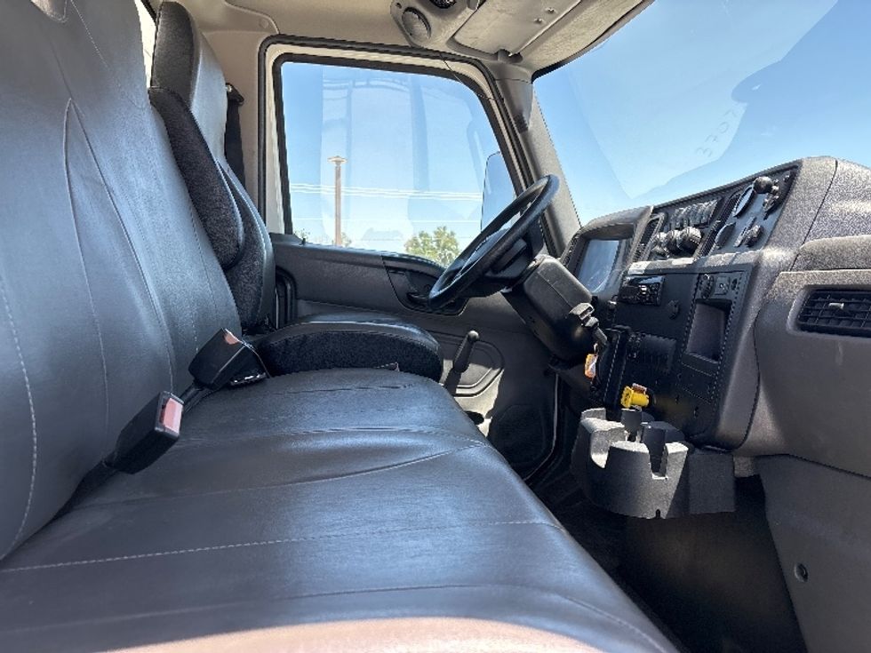 Medium Duty Box Truck-Light and Medium Duty Trucks-International-2021-MV607-Greeley-CO-113,175\n\t\tmiles-$ 66,500 - Image 22