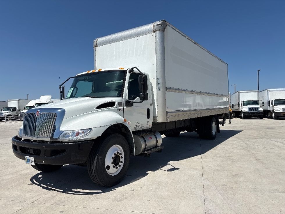 Medium Duty Box Truck-Light and Medium Duty Trucks-International-2021-MV607-Greeley-CO-113,175\n\t\tmiles-$ 66,500 - Image 3