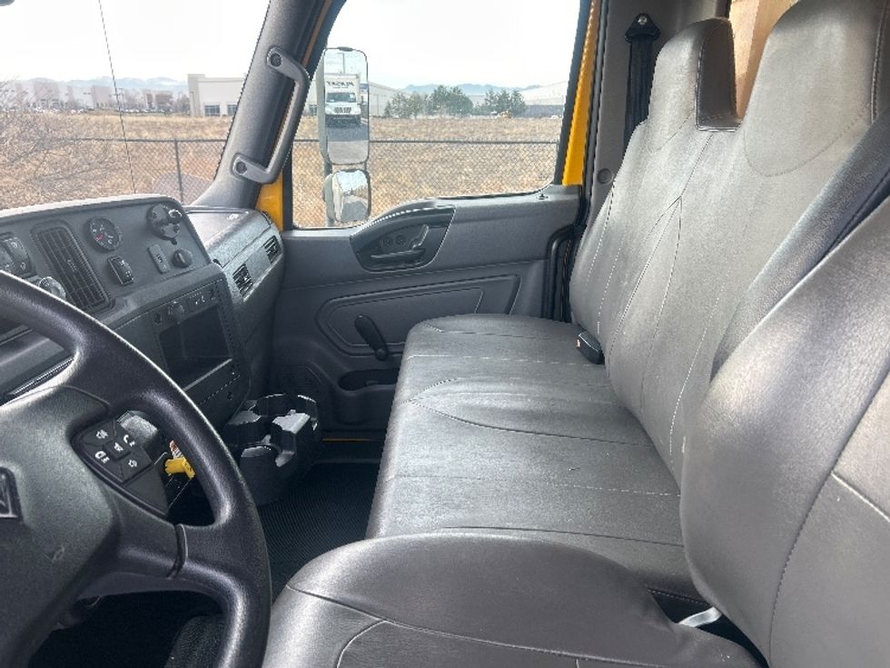 Medium Duty Box Truck-Light and Medium Duty Trucks-International-2021-MV607-Greeley-CO-157,130\n\t\tmiles-$ 48,500 - Image 18