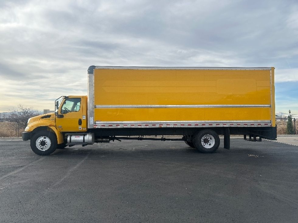 Medium Duty Box Truck-Light and Medium Duty Trucks-International-2021-MV607-Greeley-CO-157,130\n\t\tmiles-$ 48,500 - Image 4