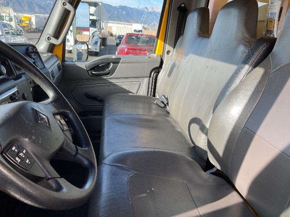 Medium Duty Box Truck-Light and Medium Duty Trucks-International-2021-MV607-Greeley-CO-168,824\n\t\tmiles-$ 47,250 - Image 16
