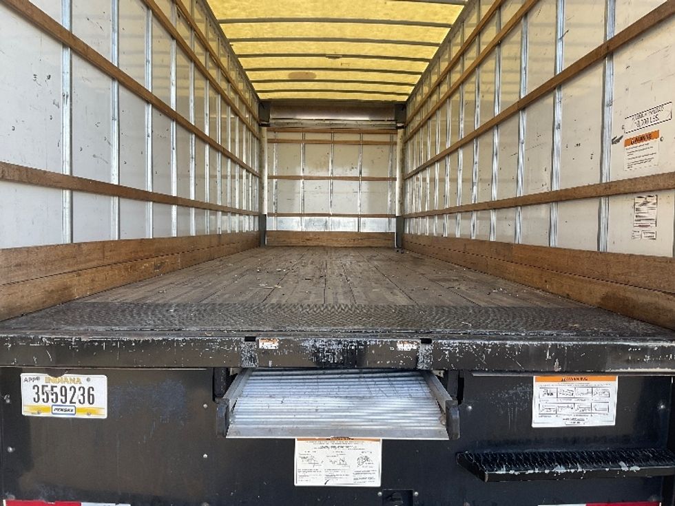Medium Duty Box Truck-Light and Medium Duty Trucks-International-2021-MV607-Greeley-CO-168,824\n\t\tmiles-$ 47,250 - Image 8
