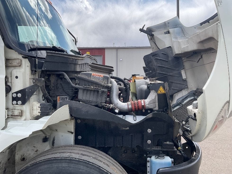 Medium Duty Box Truck-Light and Medium Duty Trucks-International-2021-MV607-Greeley-CO-182,667\n\t\tmiles-$ 54,500 - Image 23